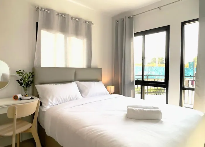 วันหยุดที่บ้าน Sukthavorn Living, Ban Pong